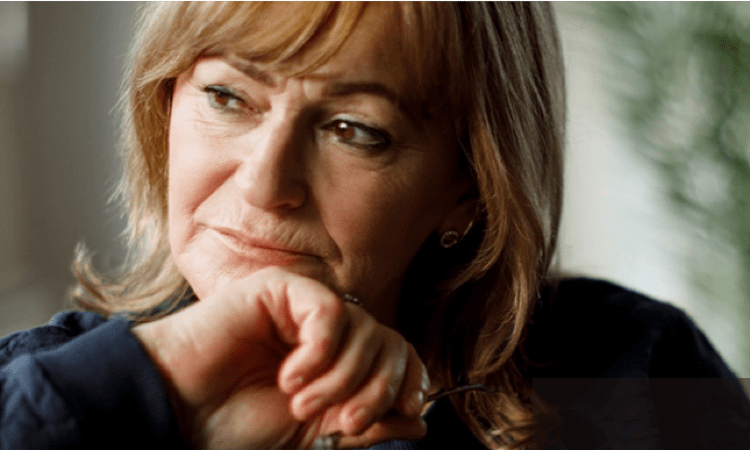 a worried woman suffering (actor portrayal)